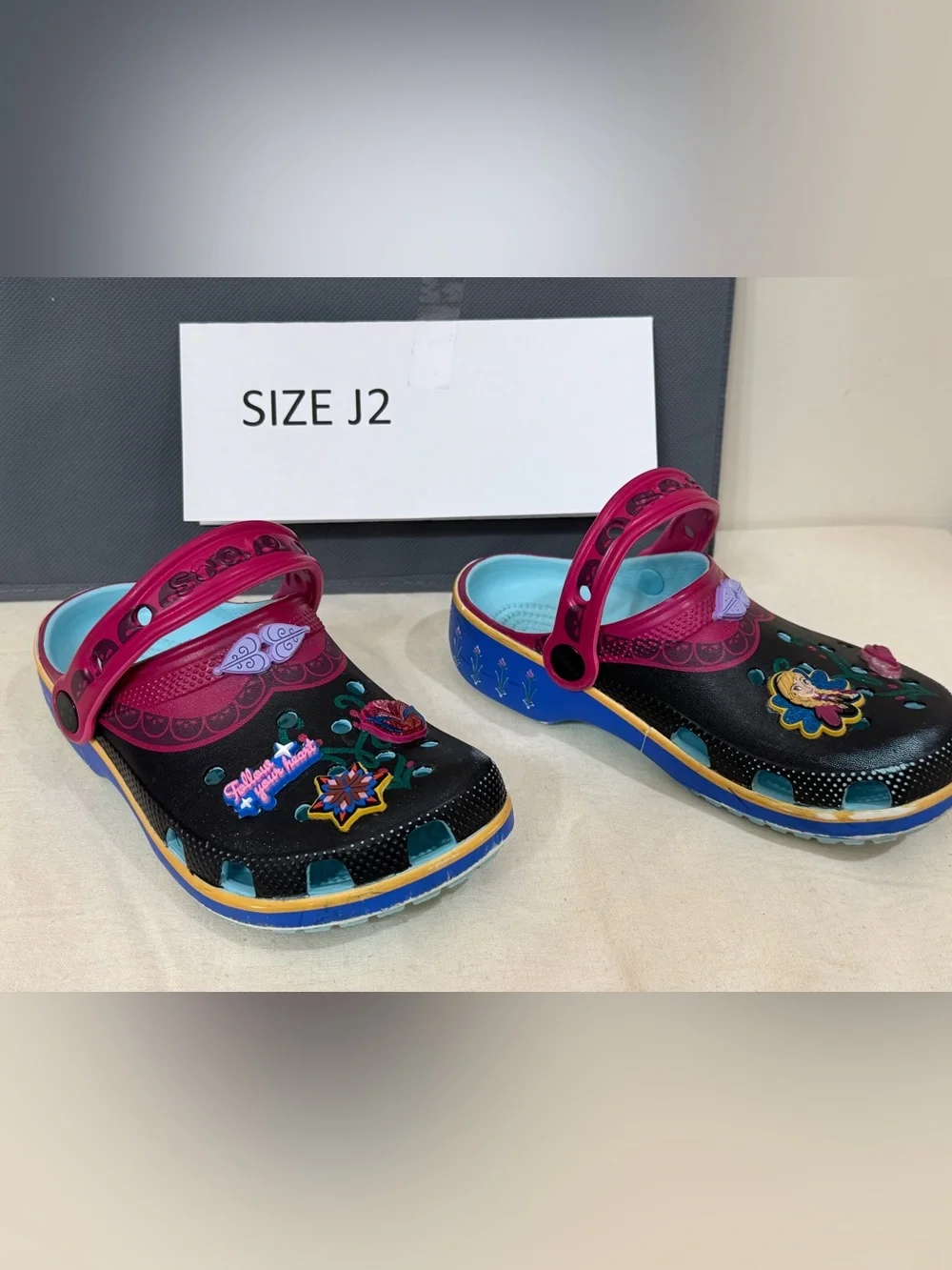 CROCS Kids' Disney Frozen Anna Classic Clog - size J2